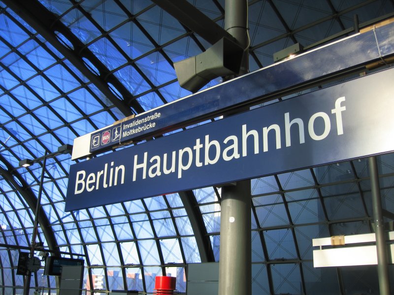 Der neue Hauptbahnhof in Berlin (piqs.de ID: 69a833dbf4c29faa98a7a8e692ba4a8f)